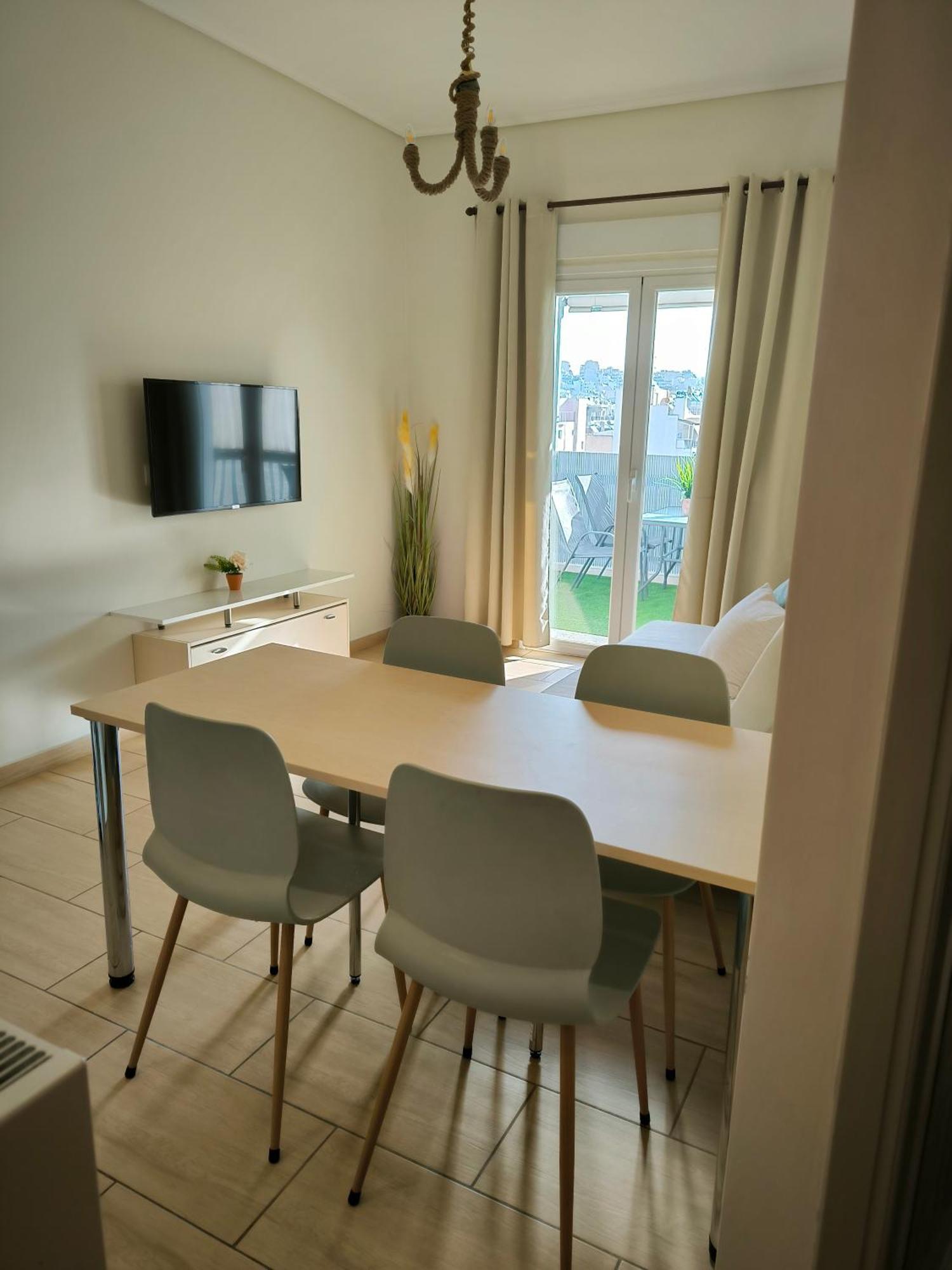 Penthouse With An Incredible View 350M From Metro Station! Apartment Atena Exterior foto