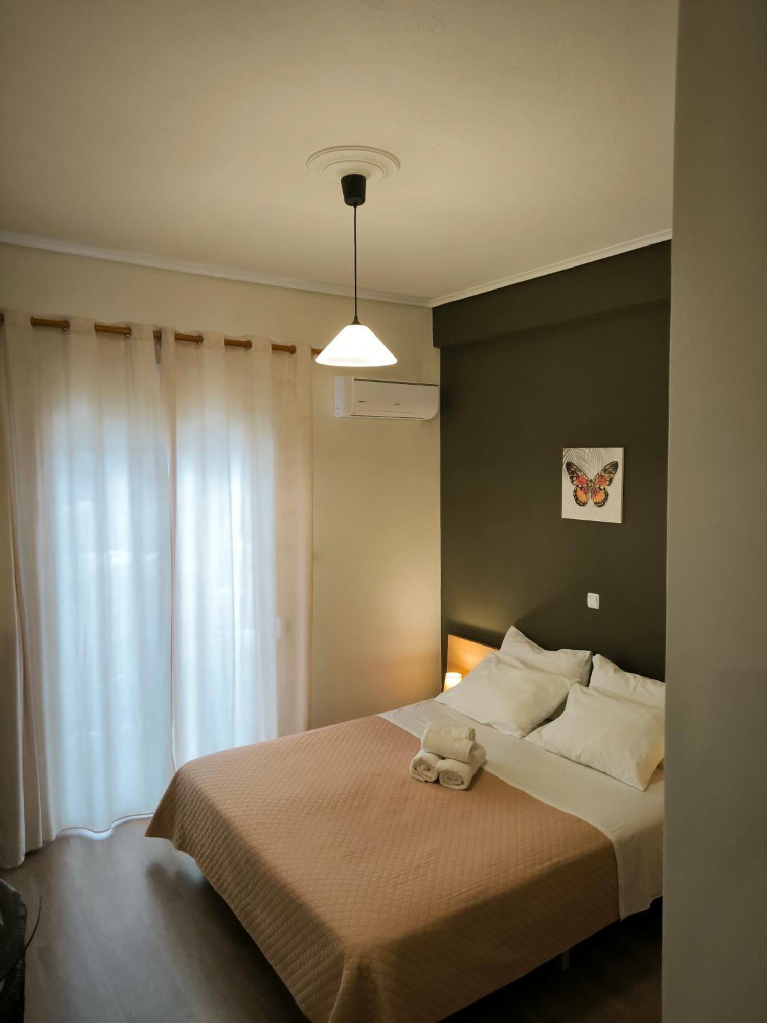 Penthouse With An Incredible View 350M From Metro Station! Apartment Atena Exterior foto