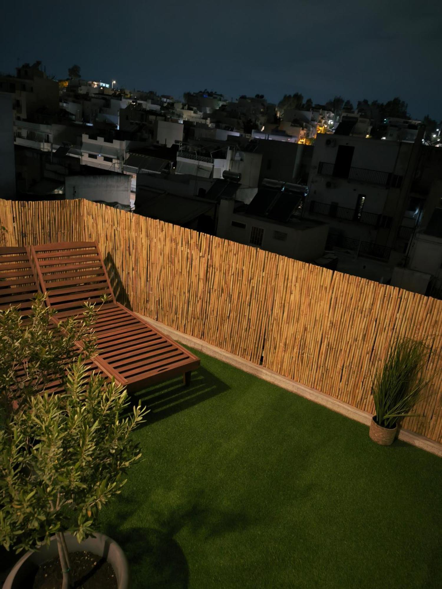 Penthouse With An Incredible View 350M From Metro Station! Apartment Atena Exterior foto